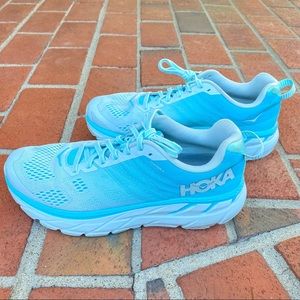 Hoka One One Clifton 6